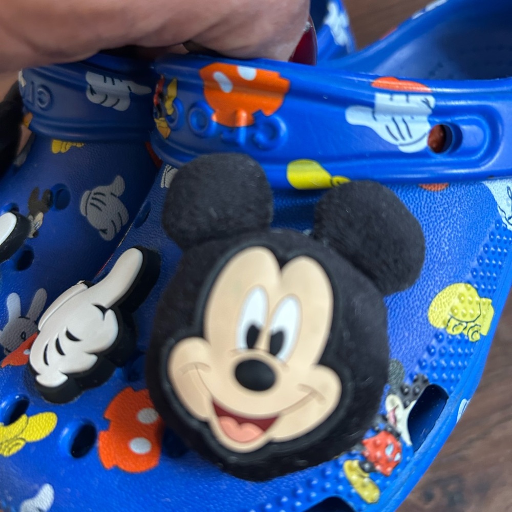 CROCS Kids Blue Mickey Mouse Sandals - Picture 6 of 6